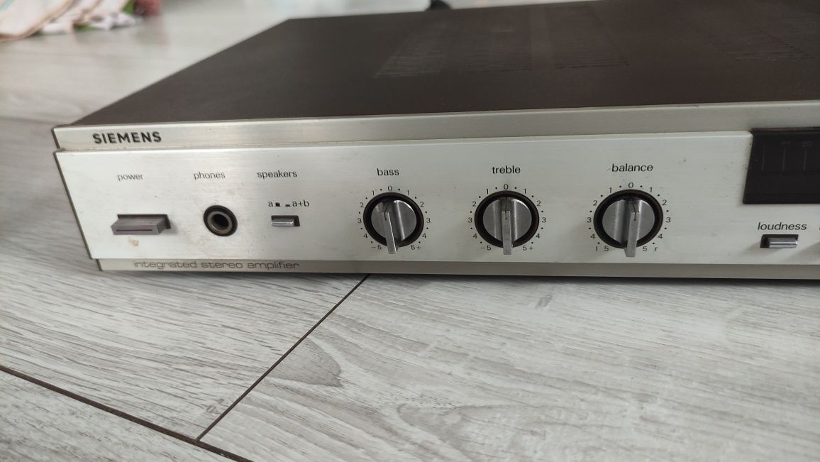 Siemens RV300 Wzmacniacz audio