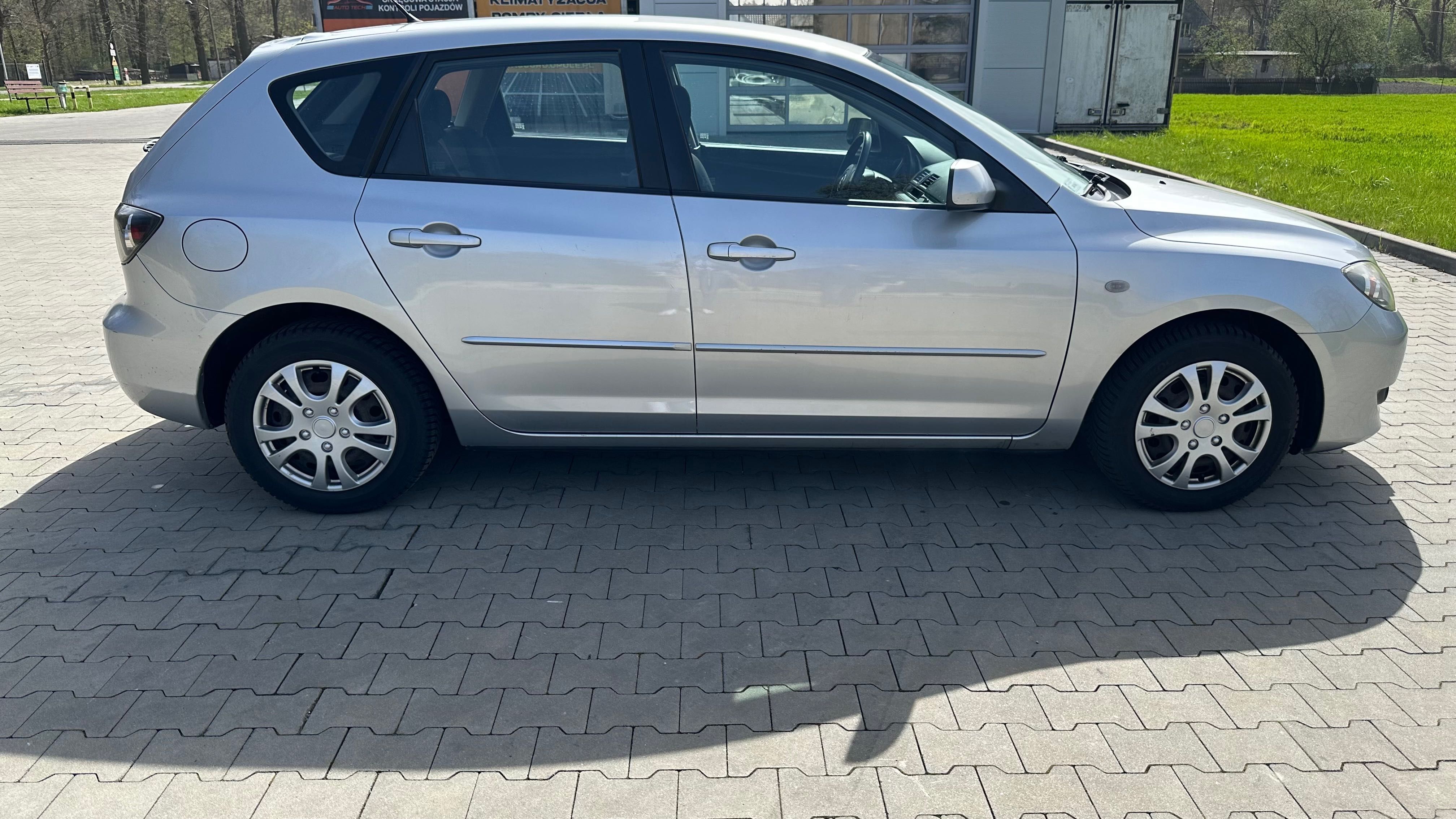 Mazda 3 1,6 benzyna 105 KM 2006