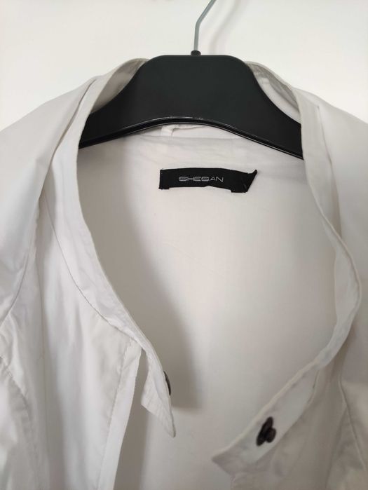 Parka de senhora muito bonita e confortável