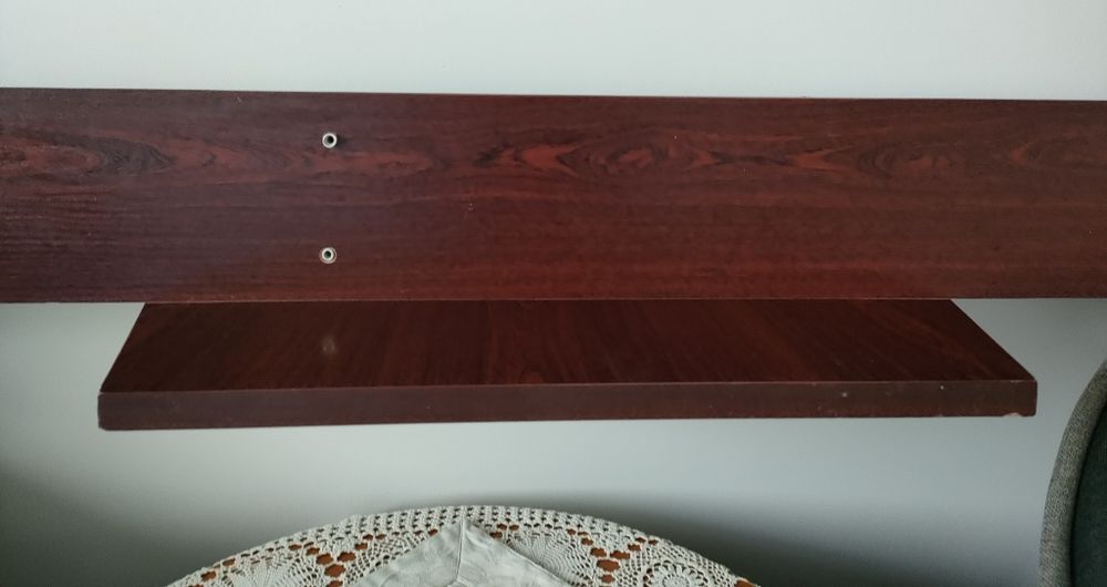 Półka wisząca z płyty