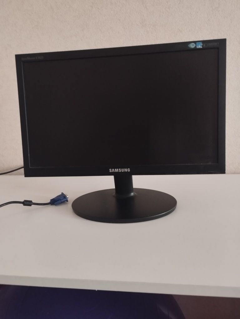 Монитор Samsung 19