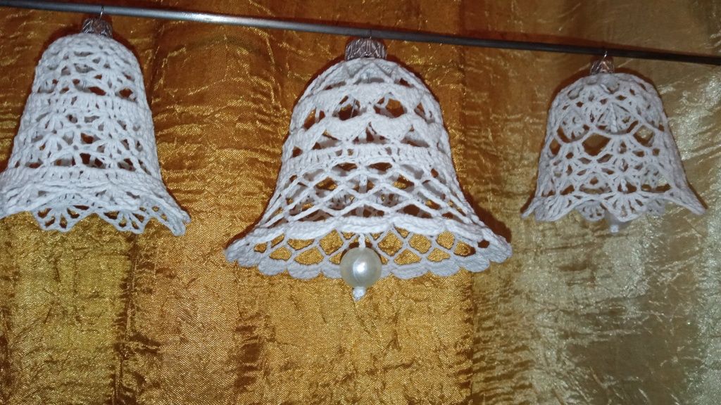 Dzwonki handmade 10 sztuk i 3 bombki