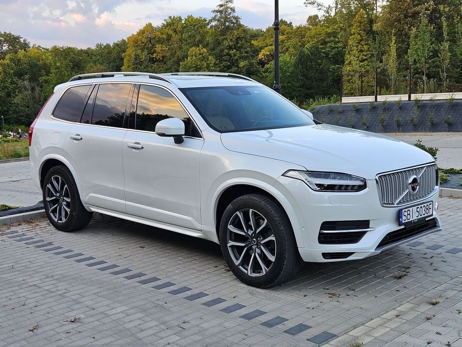 Volvo XC 90 Volvo XC90 T5 AWD Momentum + bogate wyposażenie, 7-osobowy