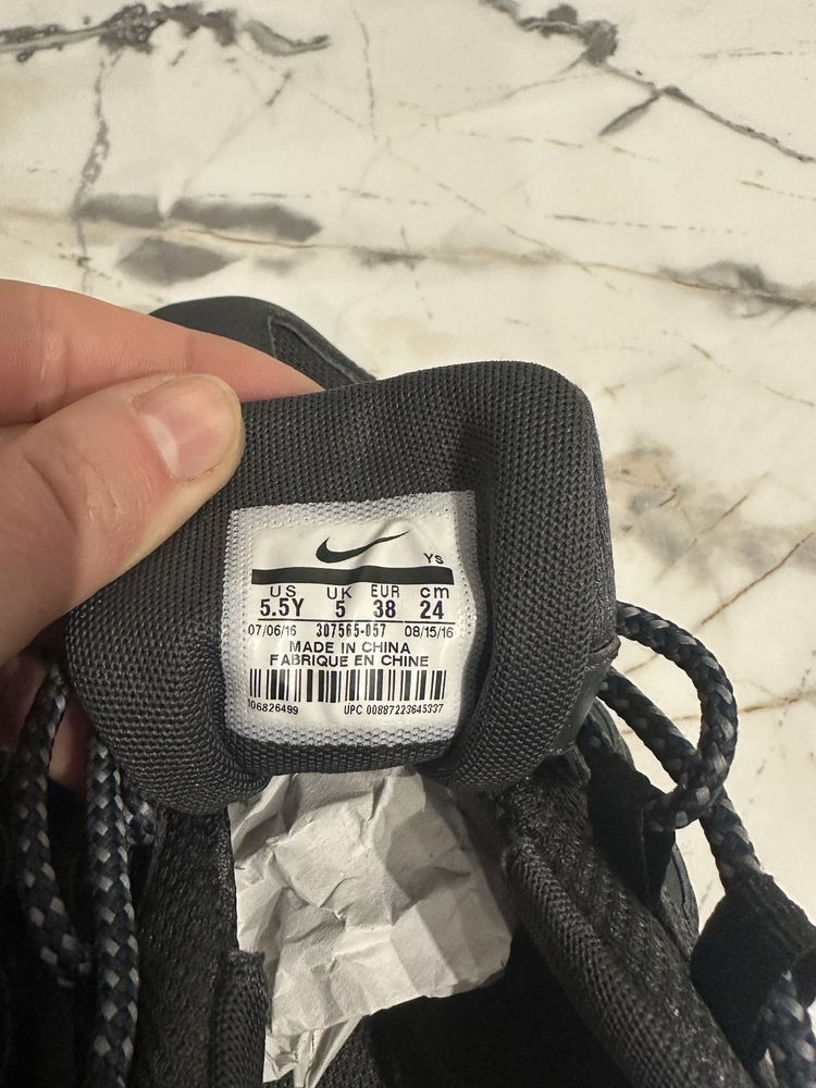 Кросівки nike air max 95 38розмір 2500грн