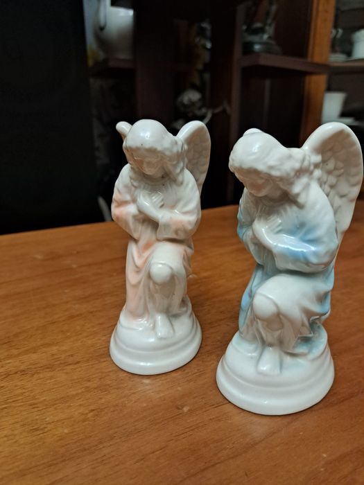 Figurki porcelana para aniołów opiekuńczych stróży tzw Śląsk  stare