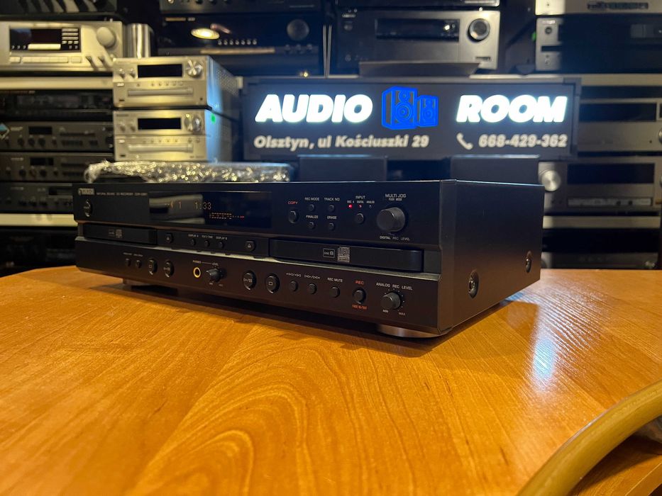 Nagrywarka i odtwarzacz CD Yamaha CDR-D651 Audio Room