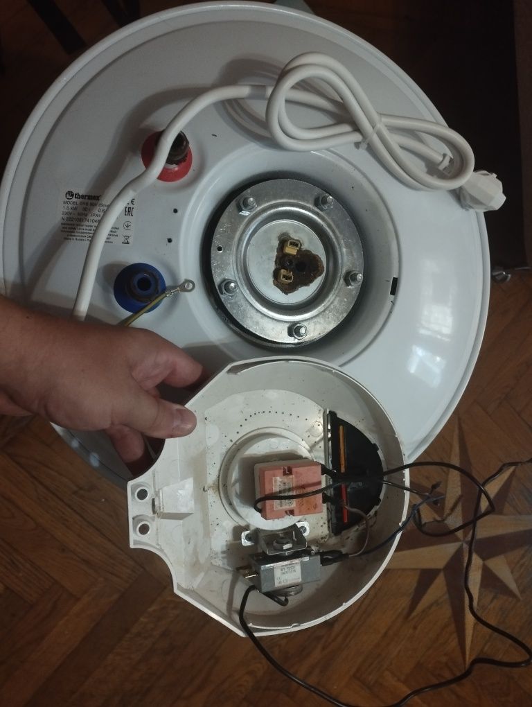 Thermex ERS 80V бойлер під ремонт