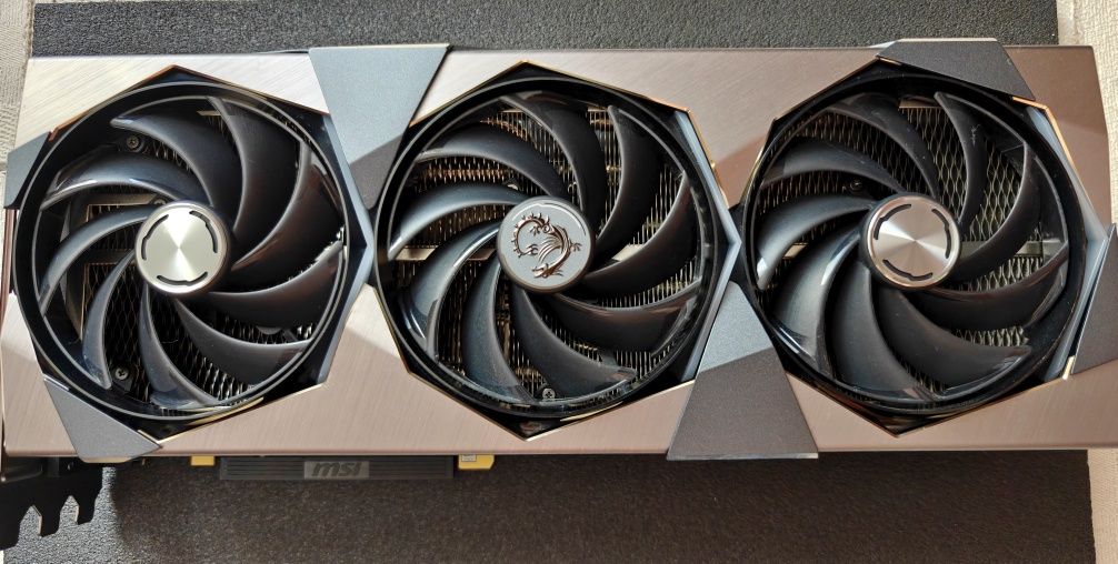 Відеокарта MSI RTX 4070 Ti Suprim