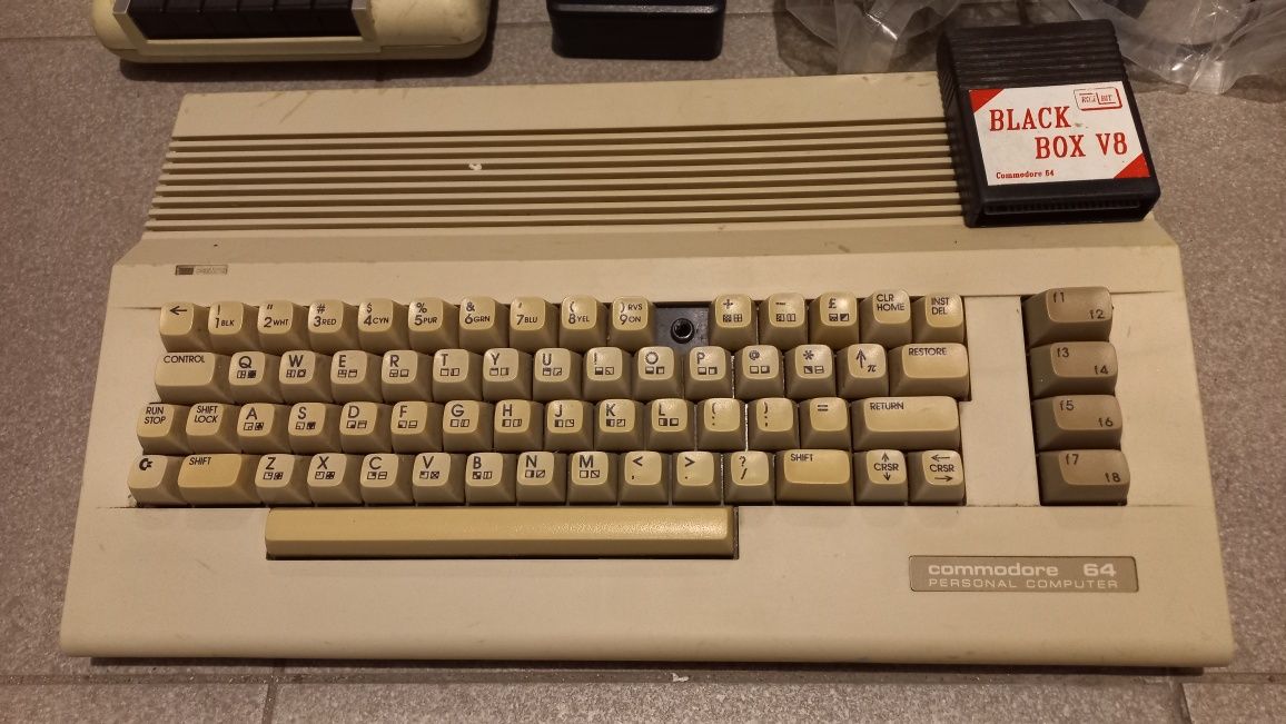 Commodore C 64 C zestaw