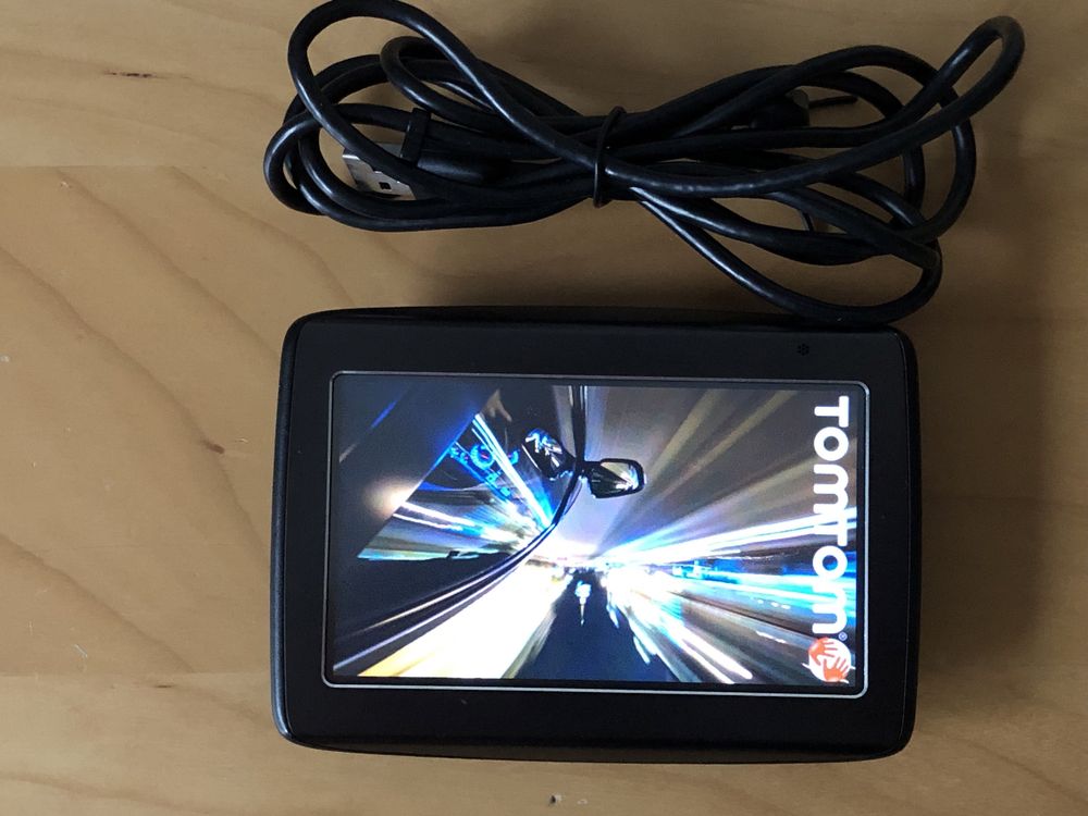 Nawugacja TomTom 4EH44