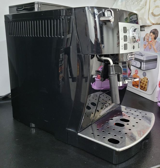 DeLonghi Magnifica S – Automatyczny Ekspres, Aromatyczna Kawa !