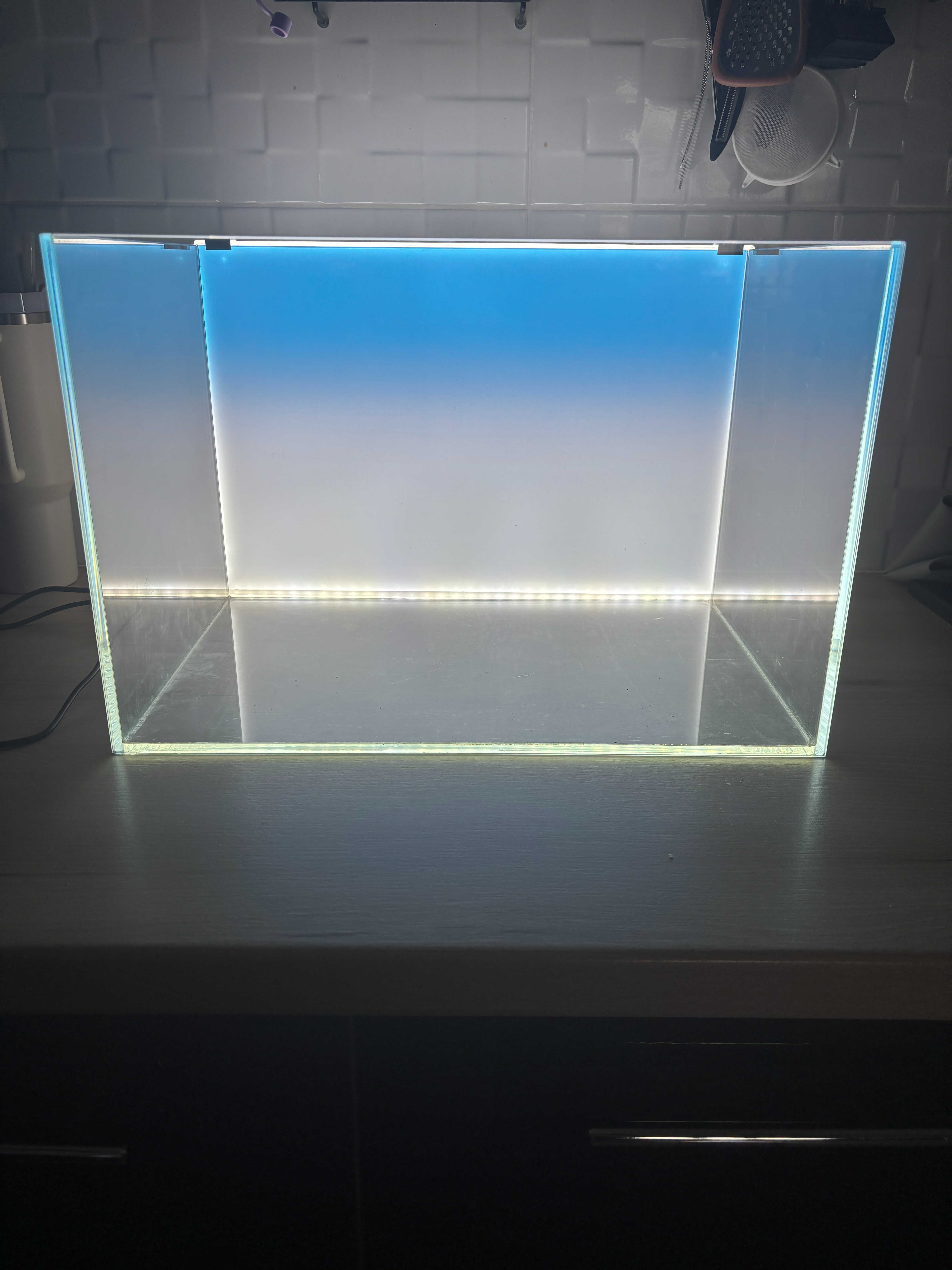 Akwarium 45x30x30 + tło Chihiros Led Background