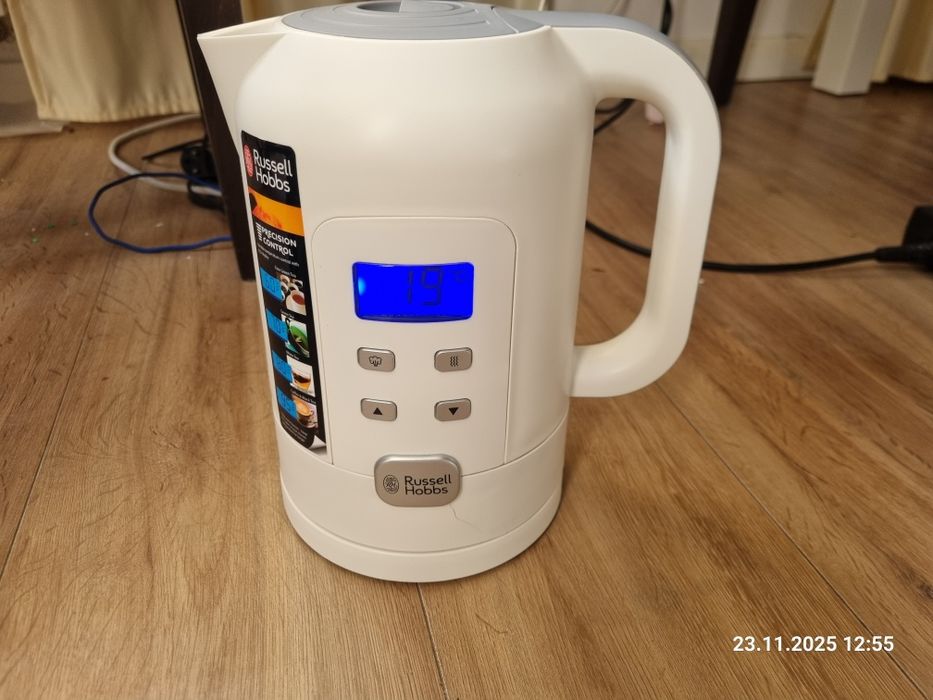 NOWY Czajnik BezPrzewodowy Russell Hobbs 21150 z Regulacją Temperatury