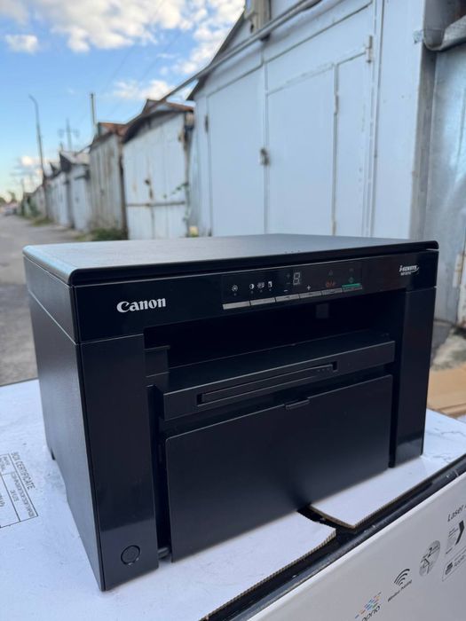 Лазерний БФП МФУ Canon MF 3010 в гарному стані!