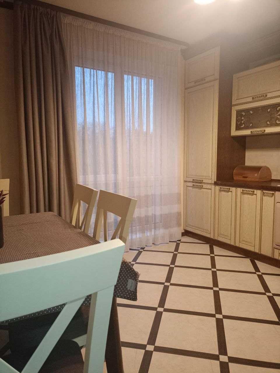 2 км кв.+ гараж, центр.