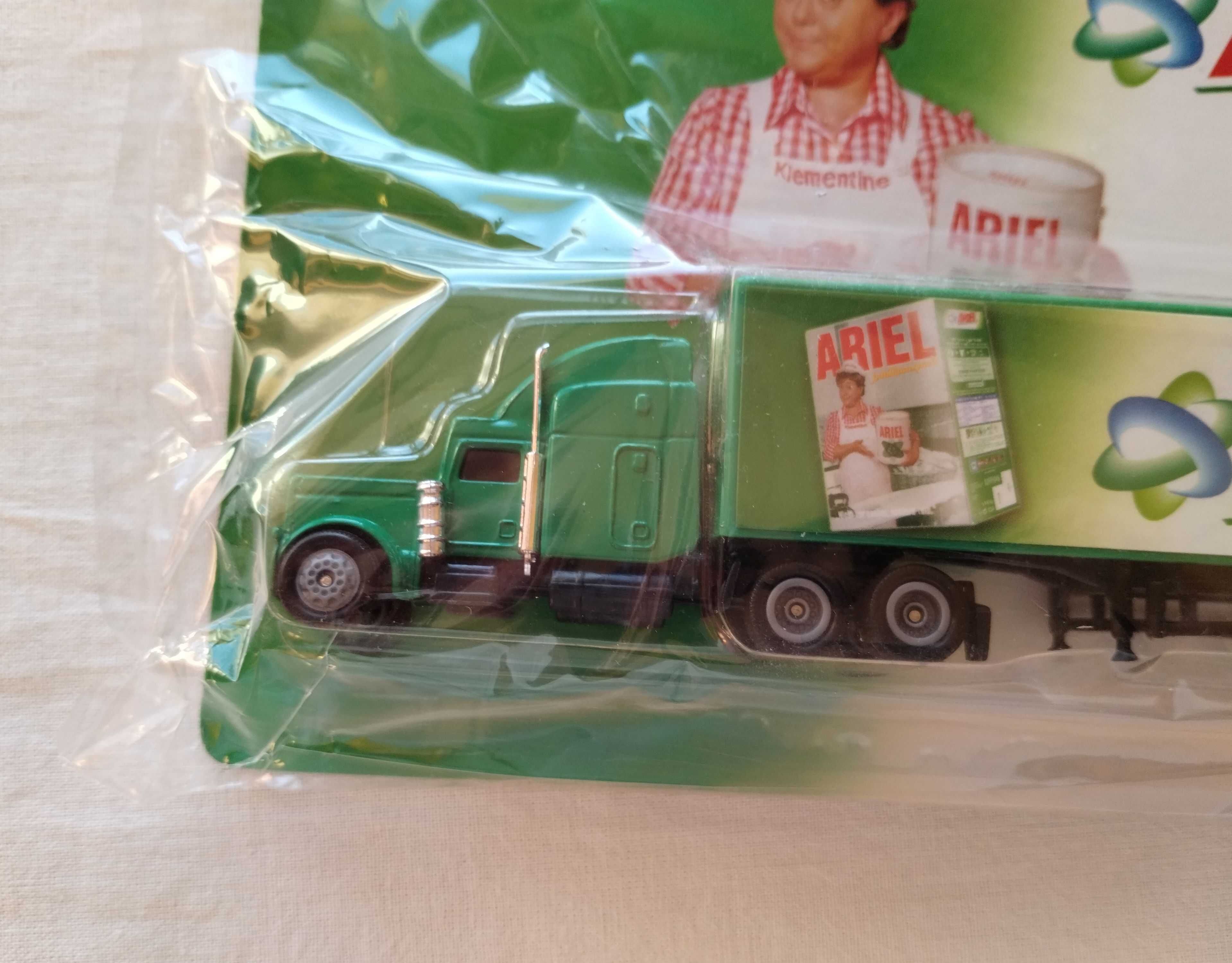 Auto tir z naczepą - ARIEL