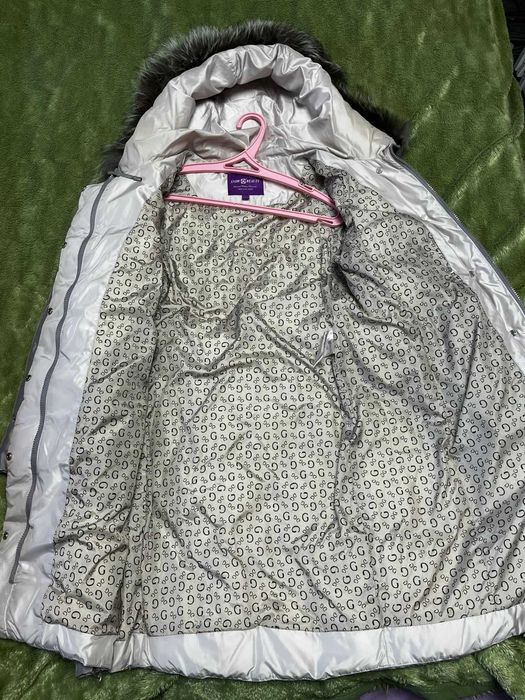 куртка жіноча зимова в гарному стані