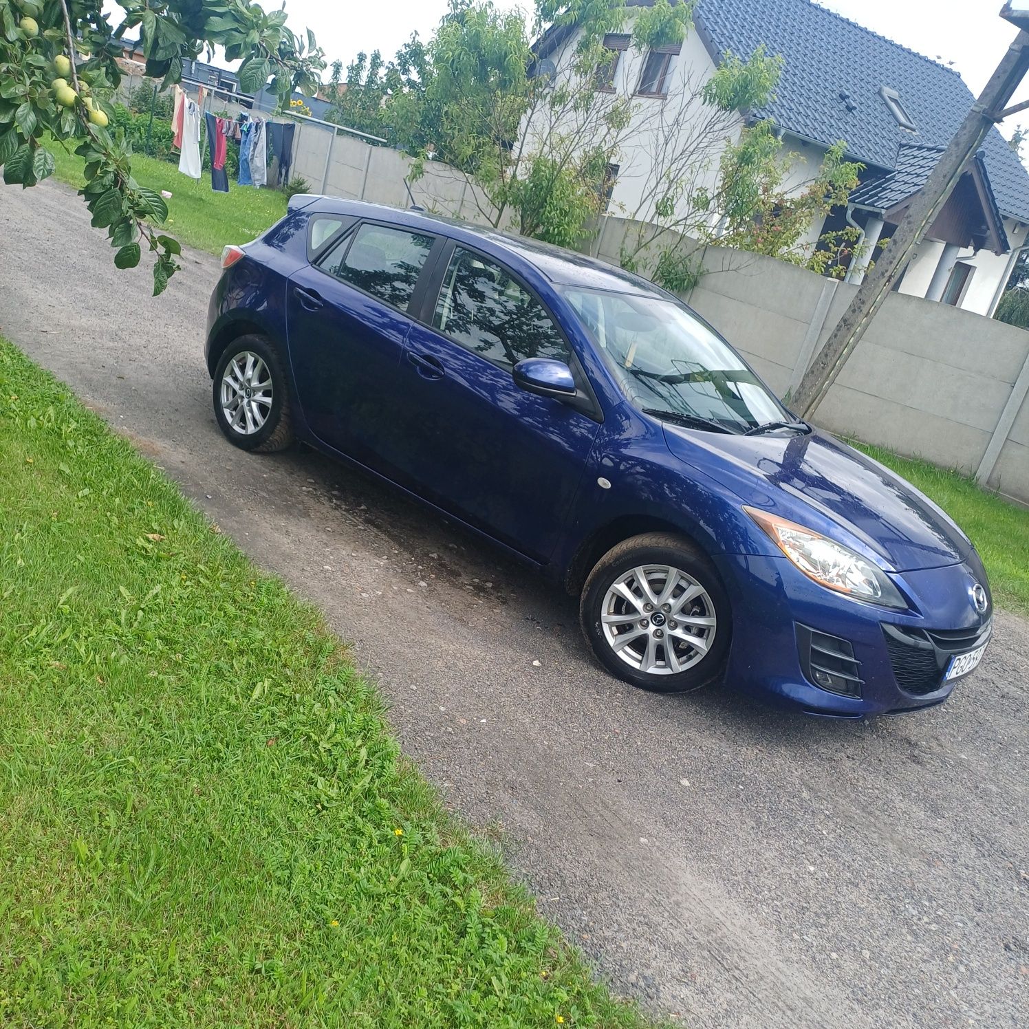 Mazda 3  1.6 benzyna