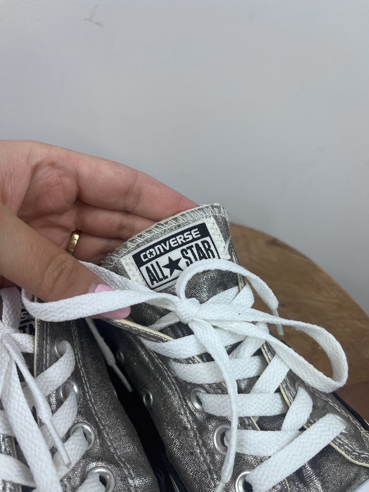 Srebrne metaliczne buty sportowe trampki tenisówki Converse 37,5