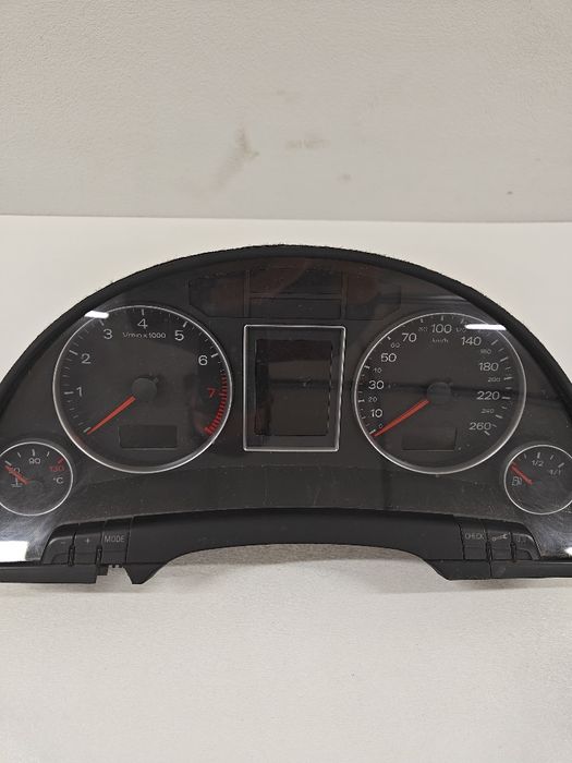 Audi A4 B7 licznik RB8 benzyna 1.8 turbo 2.0 tfsi
