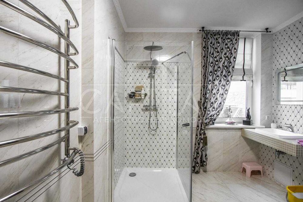 Продажа 3к квартиры,  ул Владимира Наумовича, Академгородок, Святошино