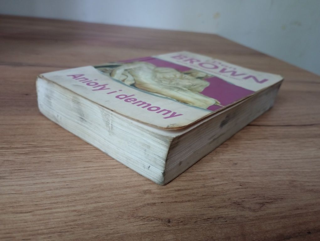 Anioły i demony. Dan Brown