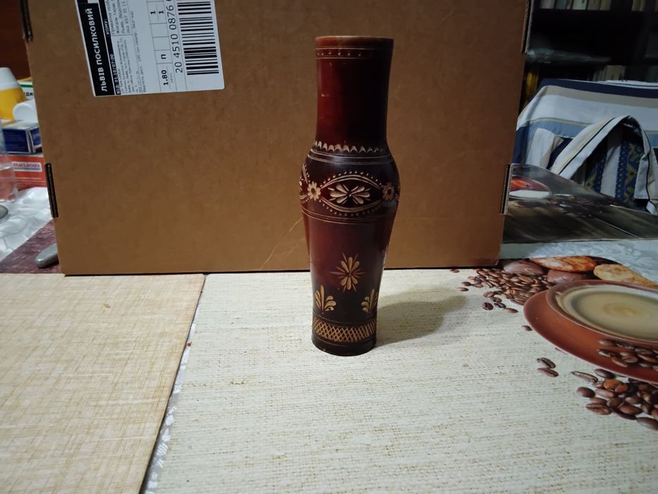 Дерев'яна різьблена ваза часів СРСР
