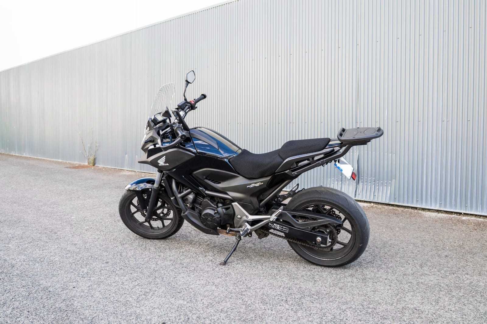 Honda NC750X 2015 | Com extras | Pronta a circular