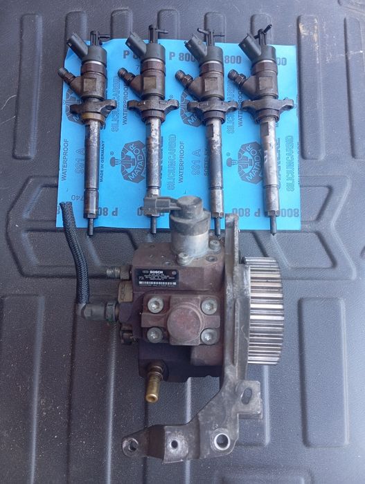 ТoпливнаBosch0 445 010 102 форсунки 04451100259 Focus2VolvoV50 1.6ТDCl