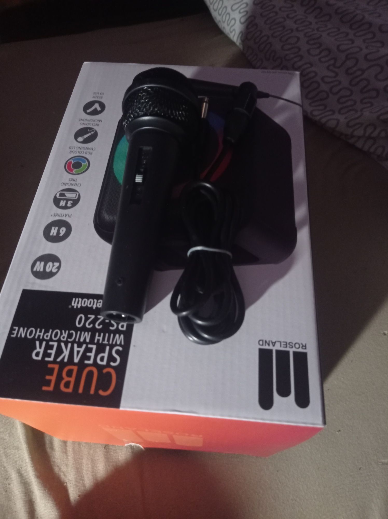 Mały głośnik Bluetooth