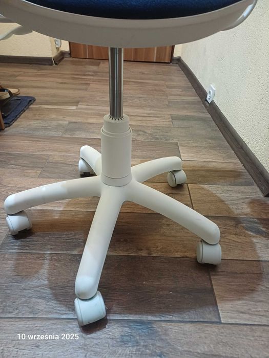 Krzesło obrotowe firmy AGATa