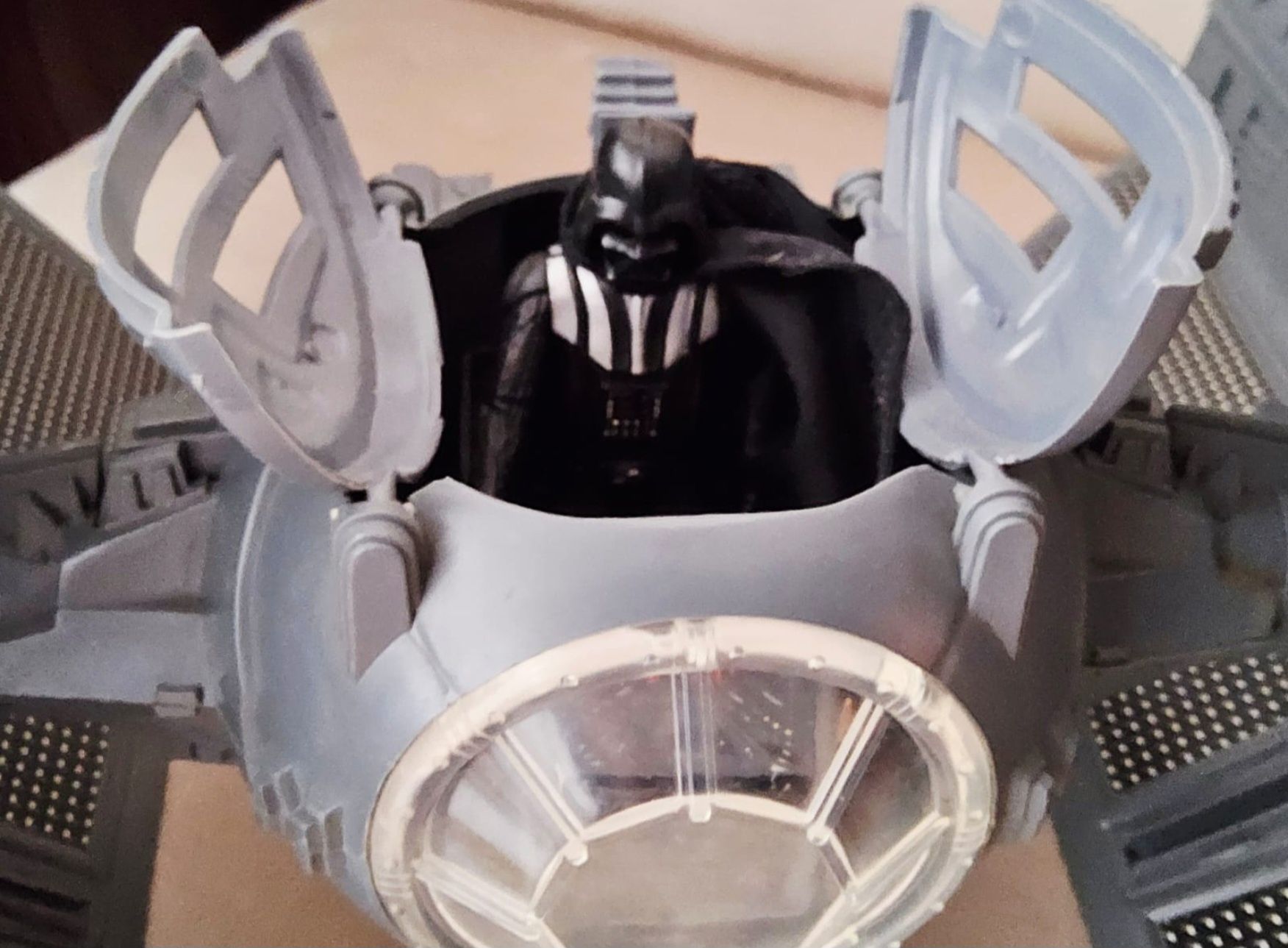 Star wars tie fighter do Darth Vader