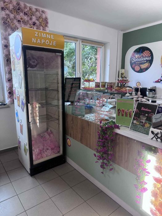 Lodowka na napoje / ciasta / gastronomiczna