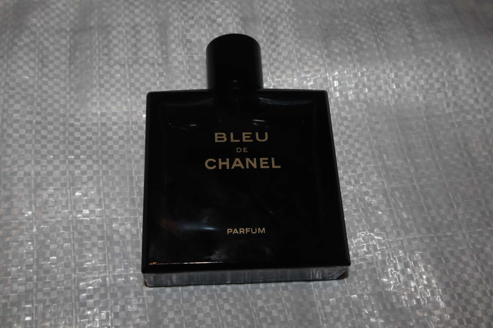 Флакон Bleu de Chanel