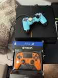 Playstation 4 512GB + 7 jogos +2 comandos+ Striker pack