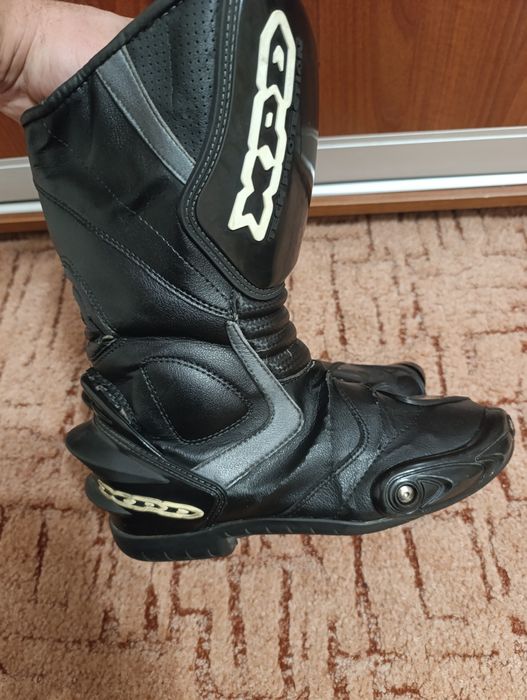 Продам мотоботы XPD