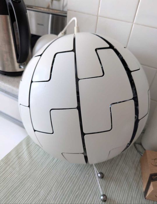 Candeeiro do teto, bola transformer.