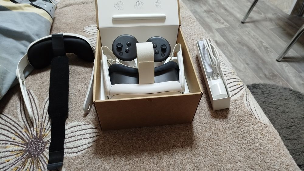 Шолом віртуальної реальності VR Meta Quest 3 512gb