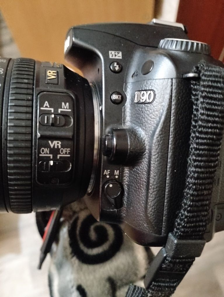 Nikon D90 18-105 VR Kit