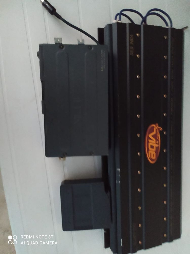 Amplificador + Caixa de Cd’s