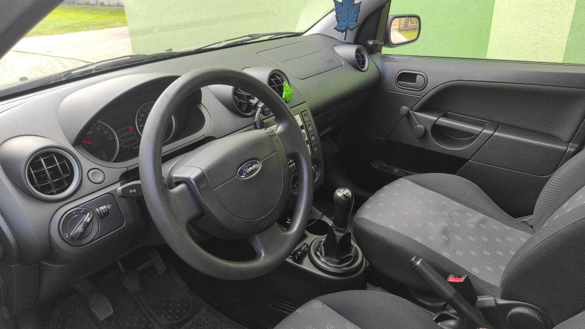 Ford Fiesta 1,25 Oryginalny, bardzo niski przebieg 120 tyś km