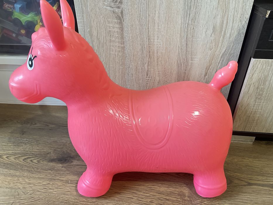 Коник-стрибунець