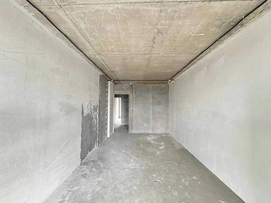 Простора трикімнатна в ЖК "Шоколад" !