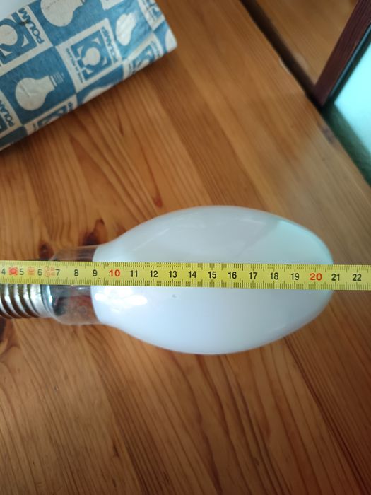 Żarówki sodowe lub rtęciowe