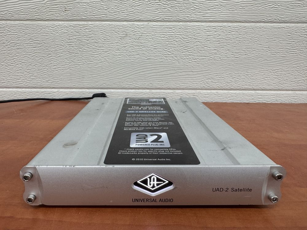 Nie sprawdzonyninterfejs UNIVERSAL AUDIO uad 2 satellite quad