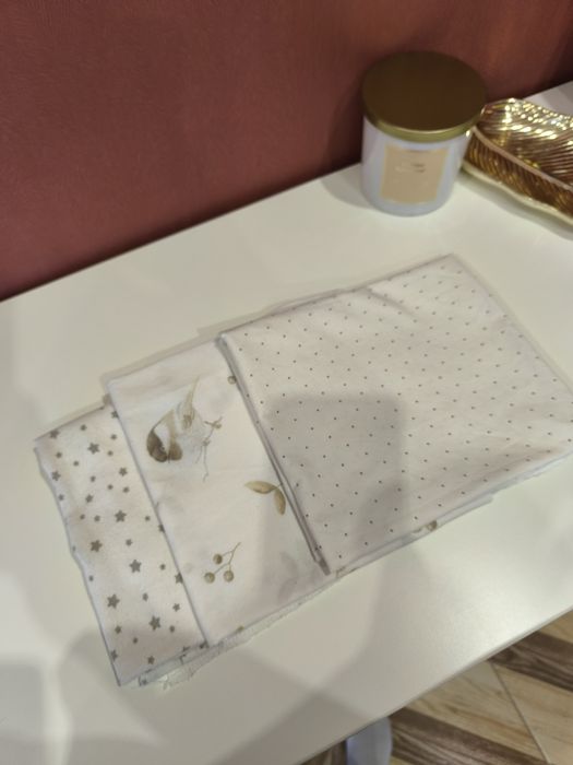 500 грн за все.Одяг дня новонародженої дівчинки.