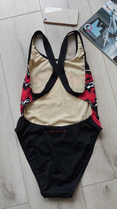 Купальник в басейн ZOOGS розмір S./ 36/38 розмір.Заміри на фото.