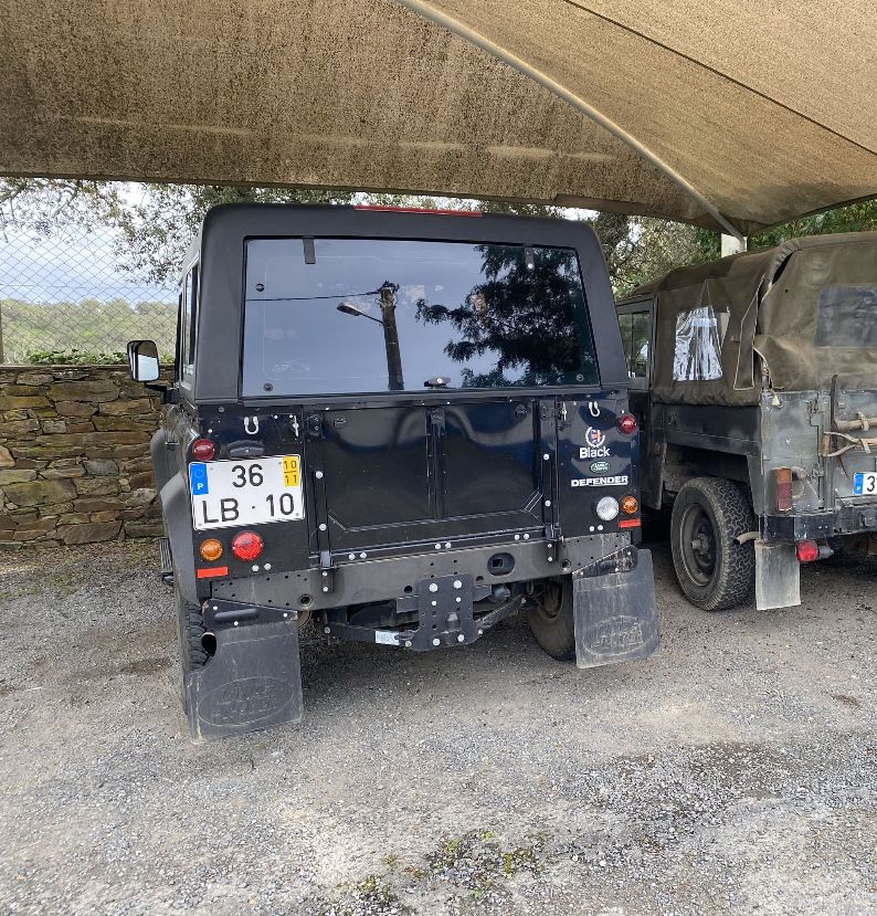 Defender 90 Black Edition