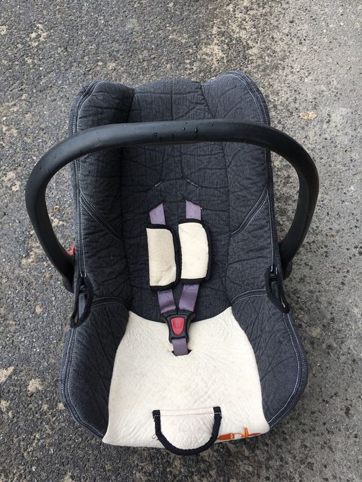 Дитяче автокрісло крісло для немовля