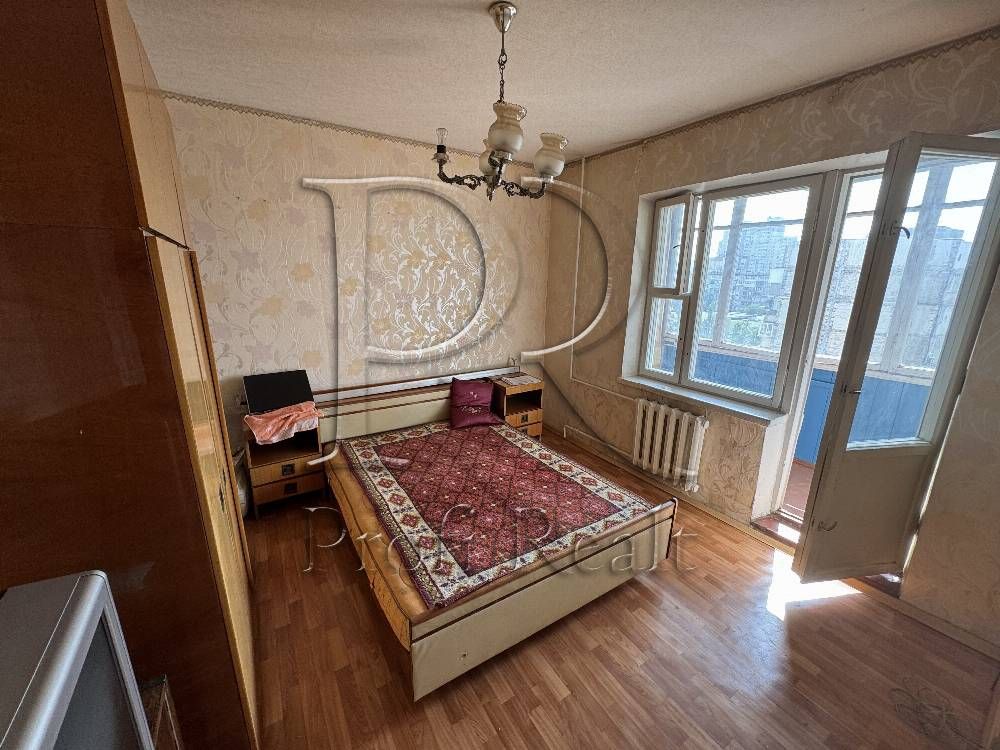 Продаж 3 кімн. квартири Приозерна, метро Оболонь, Почайна